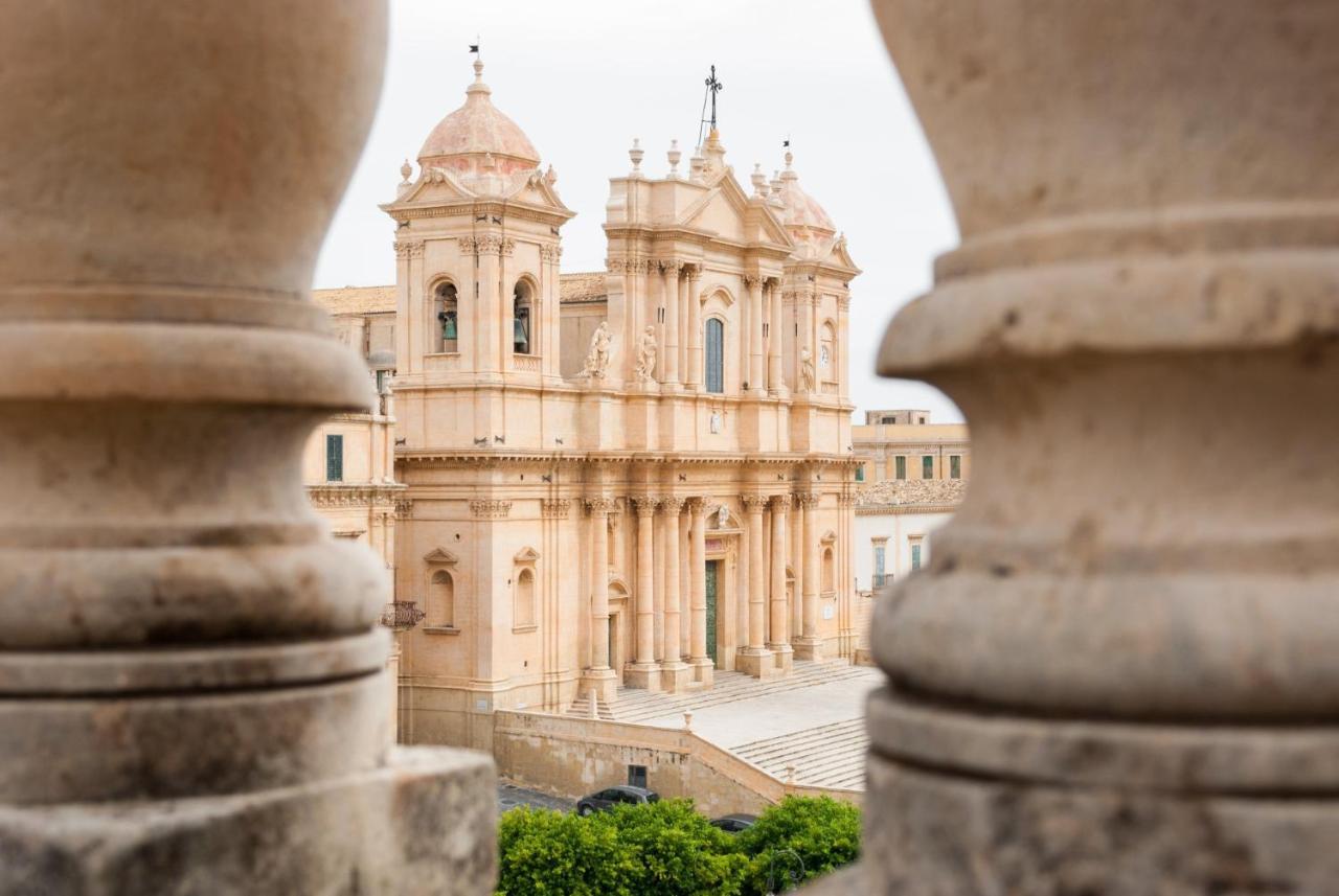 A Casa Tua Affitti Brevi Bed & Breakfast Noto Exterior foto